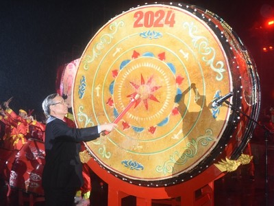 Rực rỡ lễ hội Đền Trần Thái Bình 2024 