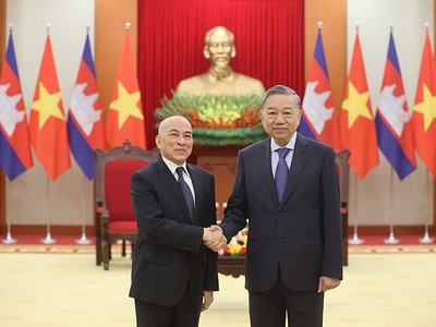 Tổng Bí thư Tô Lâm hội kiến Quốc vương Campuchia 