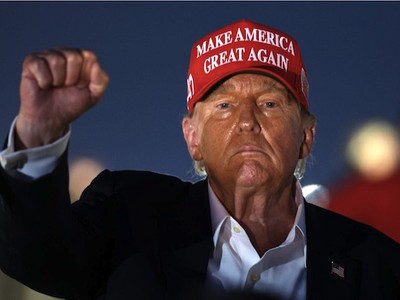 "Cú đấm thép" thuế quan của ông Trump có hiệu lực, thế giới lún sâu vào thương chiến
