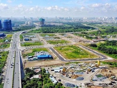 Bất động sản vô chủ, gồm Bất động sản không xác định được chủ sở hữu theo quy định của pháp luật về dân sự và Bất động sản mà chủ sở hữu từ bỏ quyền sở hữu đối với tài sản đó theo quy định của pháp luật về dân sự, sẽ được xác lập quyền sở hữu toàn dân. Ảnh minh họa