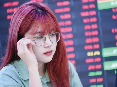 Đợt điều chỉnh vừa qua của thị trường chứng khoán đã đưa nhiều cổ phiếu về mức định giá hấp dẫn