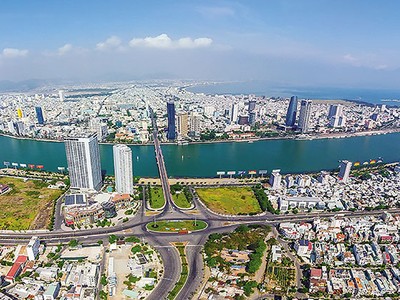 TP. Đà Nẵng phát triển nổi bật, tạo động lực cho Trung bộ, kết hợp với các đô thị lớn dọc biển hình thành trục liên kết Bắc - Nam
