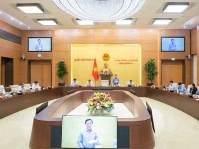 Ủy ban Thường vụ Quốc hội cho rằng hồ sơ đủ điều kiện trình Quốc hội xem xét theo quy trình thủ tục rút gọn.