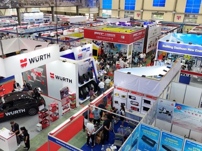 Vietnam AutoExpo 2025 thu hút sự tham dự của hơn 180 doanh nghiệp trong nước và quốc tế