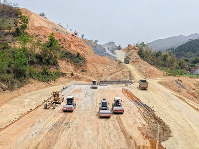 Tập đoàn Đèo Cả thi công Dự án PPP cao tốc Hữu Nghị - Chi Lăng.