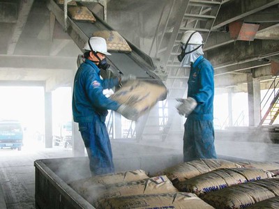 Giảm thuế, doanh nghiệp xi măng vơi bớt khó khăn