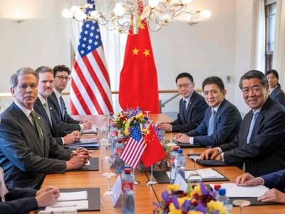 Các quan chức cấp cao của Mỹ và Trung Quốc gặp nhau tại Geneva vào ngày 11/5/2025. Hai bên đã nhất trí áp dụng cắt giảm hầu hết các mức thuế quan vào ngày 14/5. Ảnh: AFP