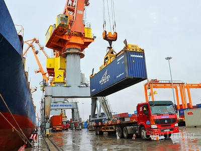 Doanh nghiệp ứng phó với biến động, thúc đẩy xuất khẩu