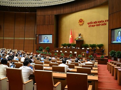 Việc sắp xếp đơn vị hành chính cấp tỉnh năm 2025 được trình Quốc hội vào sáng 11/6.