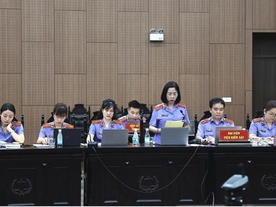 Đại diện Viện Kiểm sát trong phiên tòa xét xử vụ án của Tập đoàn Phúc Sơn.