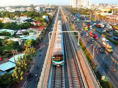 Mô hình TOD tại TP.HCM là định hướng phát triển đô thị theo hướng ưu tiên hệ thống giao thông công cộng, đặc biệt là các tuyến metro và vành đai, nhằm tạo ra các khu đô thị tích hợp xung quanh các nhà ga, trạm dừng, bến xe.