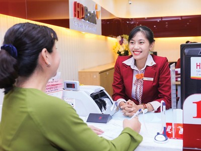 Trong quý I/2025, doanh thu từ dịch vụ của HDBank tăng trưởng 3 con số với động lực chính đến từ hoạt động kinh doanh số