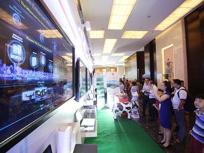 Các nhà mạng đang chạy đua phủ sóng 5G, nắm bắt cơ hội mới trong kinh doanh