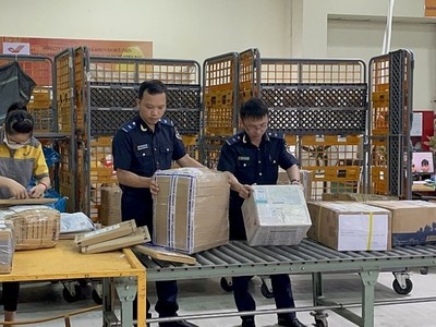 Doanh nghiệp cần chuẩn bị gì trước quy định mới về khai hải quan hàng trị giá thấp?