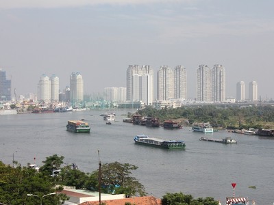 Sông Sài Gòn đoạn chảy qua trung tâm TP.HCM - Ảnh: Lê Quân