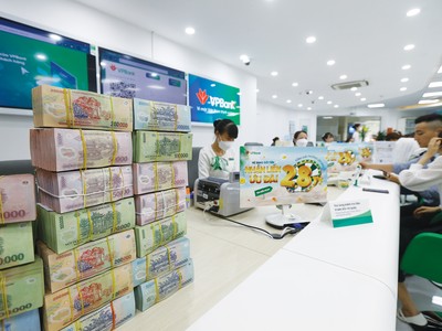 Tăng trưởng tín dụng toàn ngành ngân hàng trong 6 tháng đầu năm đạt gần 10%