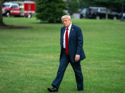 Tổng thống Mỹ Donald Trump tại Nhà Trắng ở Washington, D.C., ngày 9/7/2025. Ảnh: THX/TTXVN