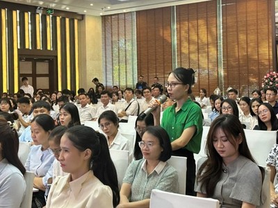 200 doanh nghiệp tham gia đối thoại chính sách với Hải quan khu vực X