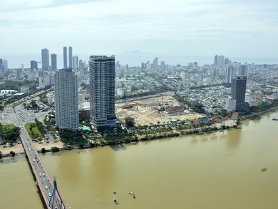 Thành phố Đà Nẵng lập 9 tổ công tác để đôn đốc triển khai đầu tư các dự án. Ảnh Hoàng Anh