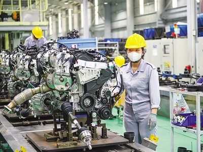 Khu vực tư nhân là động lực chủ chốt thúc đẩy đổi mới, nâng cao năng suất. Trong ảnh: Sản xuất tại Thaco. Ảnh: Đức Thanh