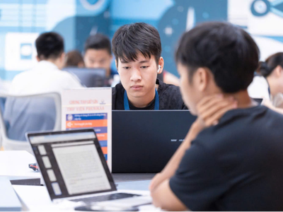 Bộ khuyến khích áp dụng các mô hình giáo dục hội tụ, chú trọng phát triển năng lực thực tiễn và tiếp cận liên ngành, đặc biệt là ở bậc đào tạo sau đại học trong các lĩnh vực công nghệ số, trí tuệ nhân tạo và công nghệ sinh học.