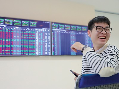 Thị trường chứng khoán sôi động đang là cơ hội tốt cho các doanh nghiệp triển khai kế hoạch IPO, gọi vốn mới