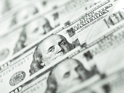 Khi Fed cắt giảm lãi suất và đồng USD suy yếu, các nền kinh tế mới nổi được tiếp thêm động lực tăng trưởng