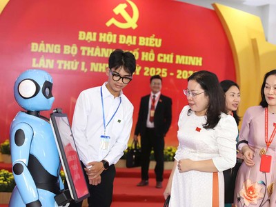 Mãn nhãn với các màn trình diễn công nghệ tại Đại hội Đảng bộ TP.HCM