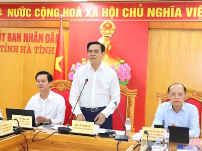 Chủ tịch tỉnh Hà Tĩnh chủ trì cuộc họp