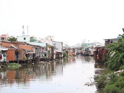 TP.HCM đang tập trung nguồn vốn để giải tỏa nhà ven kênh rạch.