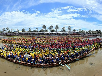 Đua ghe Ngo - môn thể thao truyền thống đặc sắc của đồng bào Khmer 