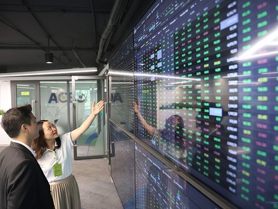 Việt Nam đã thực hiện hàng loạt cải cách nhằm cải thiện khả năng tiếp cận thị trường và đưa hạ tầng tài chính tiệm cận các chuẩn mực quốc tế. Ảnh: Dũng Minh 