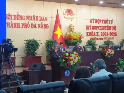 Chủ tịch HĐND TP.Đà Nẵng Nguyễn Đức Dũng phát biểu khai mạc kỳ họp thứ 4 (kỳ họp chuyên đề), khóa X (nhiệm kỳ 2021 - 2025). Ảnh: Linh Đan 