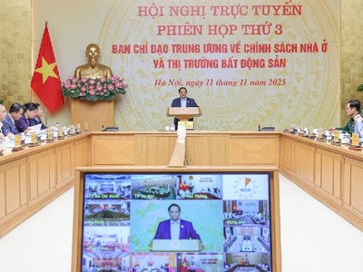 Thủ tướng Phạm Minh Chính yêu cầu xử lý nghiêm các sai phạm trong lĩnh vực nhà ở xã hội. Ảnh: VGP