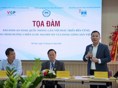 Ông Nguyễn Hồng Sâm, Tổng Giám đốc Cổng TTĐT Chính phủ, Tổng Biên tập Báo Điện tử Chính phủ phát biểu tại Tọa đàm - Ảnh: VGP.