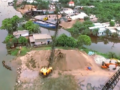 Một bến thủy nội địa hoạt động không phép 