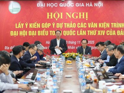 Đại học Quốc gia Hà Nội tổ chức Hội nghị lấy ý kiến góp ý dự thảo các văn kiện trình Đại hội đại biểu toàn quốc lần thứ XIV của Đảng, với sự tham dự của đông đảo các nhà khoa học, chuyên gia đầu ngành.
