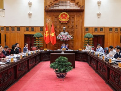 Thủ tướng Chính phủ Phạm Minh Chính chủ trì cuộc họp của Thường trực Chính phủ xem xét Đồ án quy hoạch trục đại lộ cảnh quan sông Hồng và Khu đô thị thể thao Olympic, Thủ đô Hà Nội. Ảnh: VGP.