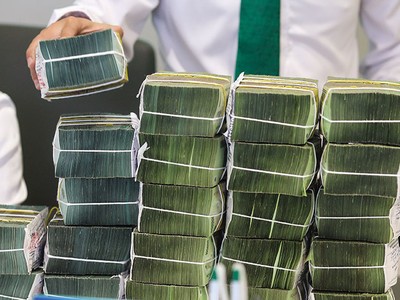 Việc ngân hàng tăng lãi suất cho vay trong bối cảnh cầu tín dụng cuối năm tăng lên, lãi suất huy động tăng chậm là dễ hiểu. 