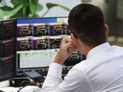 Thời điểm cần kiên nhẫn và tỉnh táo