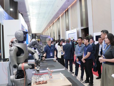 Foxconn Industrial Internet giới thiệu hoạt động sản xuất tại Diễn đàn Kinh tế mùa Thu năm 2025.