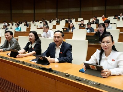 Phiên họp sáng 11/12 của Quốc hội. 