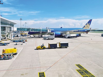 Cảng hàng không quốc tế Đà Nẵng được xác định là một trong những cảng hàng không quốc tế trọng điểm của khu vực miền Trung và cả nước 