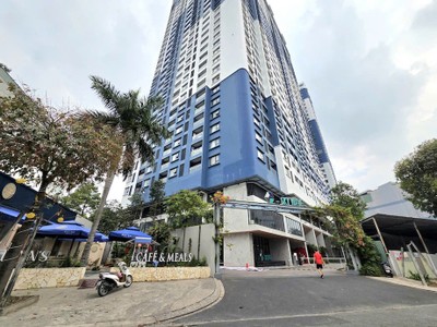 Chung cư C-SkyView dù được trao giải dự án đáng sống năm 2025, nhưng người dân cho biết thực tế dự án không đáng sống.