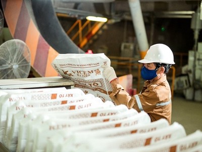 Vicem Hà Tiên tăng giá 100.000đồng/tấn đối với tất cả các chủng loại xi măng bao 50kg và 40kg từ 11/1/2026. 