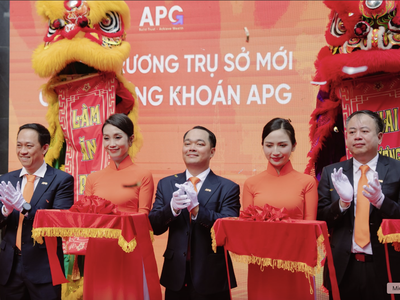 Chứng khoán APG khai trương trụ sở mới, lên kế hoạch tăng vốn mạnh