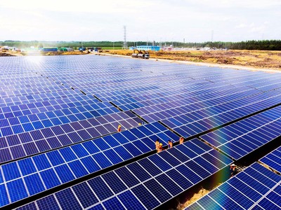 Nhà máy điện mặt trời Long An