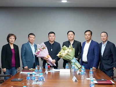 Ông Hà Minh được bầu giữ chức vụ Chủ tịch HĐQT, ông Nguyễn Đăng Quang đảm nhận chức Tổng giám đốc