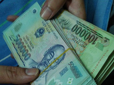 Nhiều doanh nghiệp thông báo tạm ứng cổ tức 2013