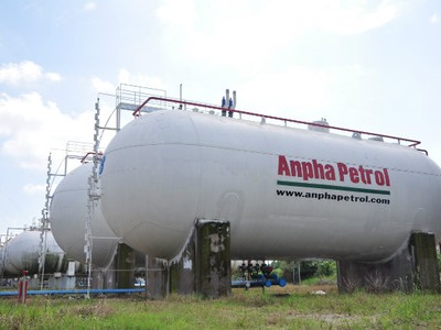 Saisan mua 1 triệu cổ phiếu của vợ Chủ tịch ASP